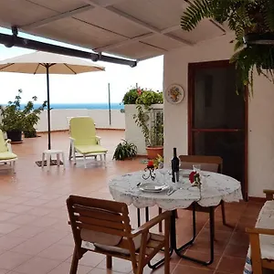 https://tico-con-gran-terraza-en-el-risco-de-agaete-wifi.in-canary-islands.com